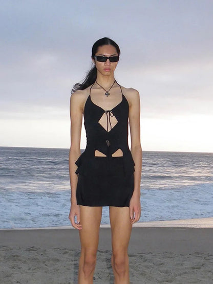 Aesthetics White Cutout Halter Tank Top For Women Clubwear