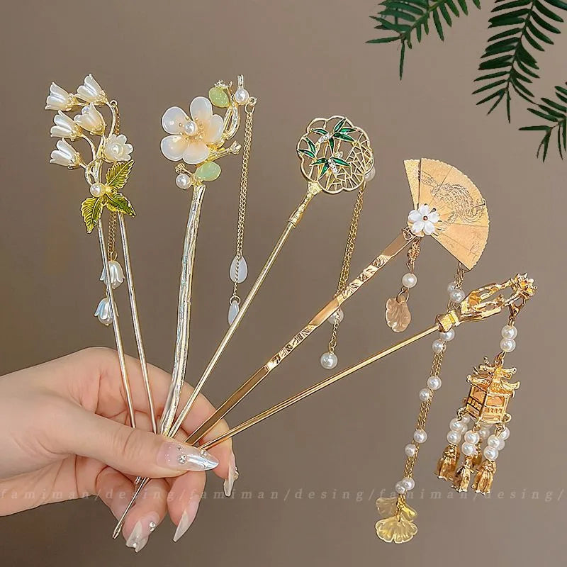 Chinese Style Tassel Hair Clip for Women with Handmade Floral Design