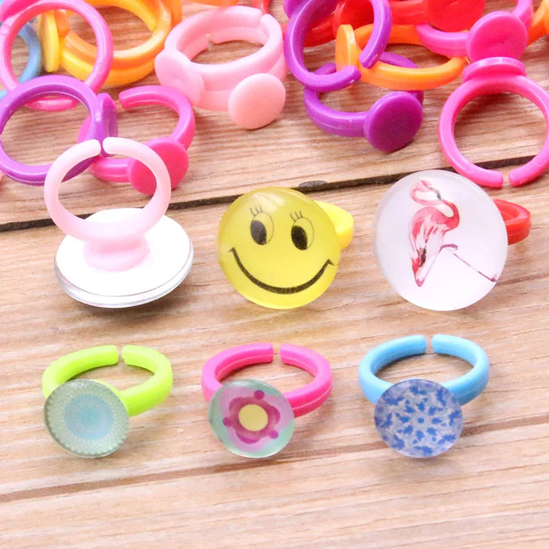 Vibrant Adjustable Kids Rings Set with Blank Pad Tray - 50 Pieces Mixed Colors