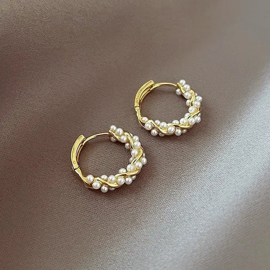 ZAKOL Elegant Minimalist Pearl Hoop Earrings Timeless Jewelry Gift for Women