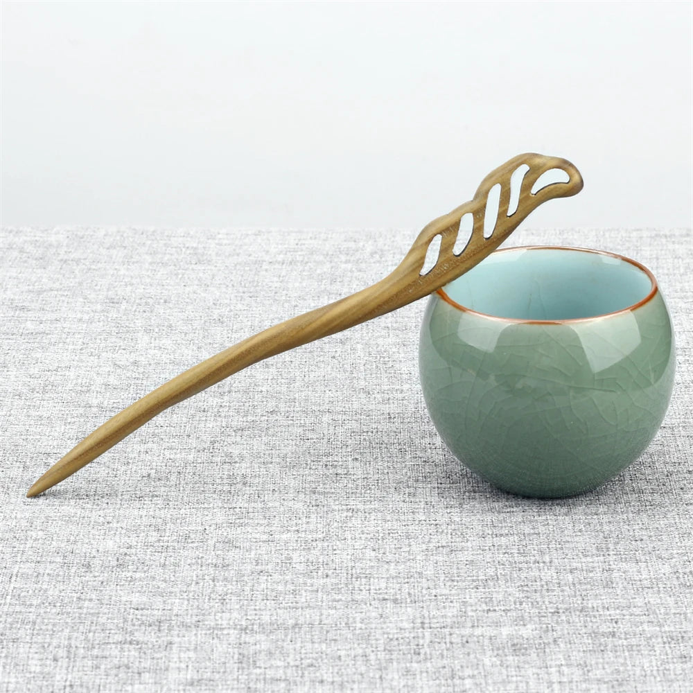 Vintage Green Sandalwood Hair Stick Chinese Style Natural Wood Hairpin Jewelry