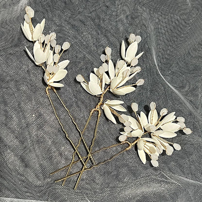 Elegant Pearl Flower Wedding Hairpin Comb Set for Brides