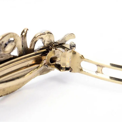 Fashion Women Retro Enamel Leaf Hair Clip with Pearl and Ancient Bronze Alloy Design