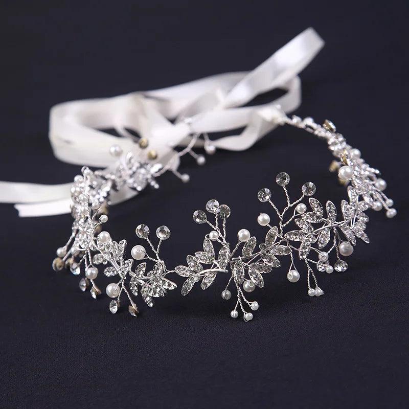 Elegant Pearl Crystal Flower Bridal Headband for Weddings