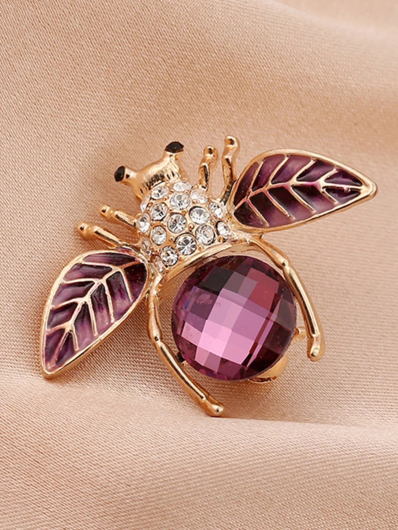1PC Women's Fashion Trend Personalized Bee Brooch Pin Jewelry
