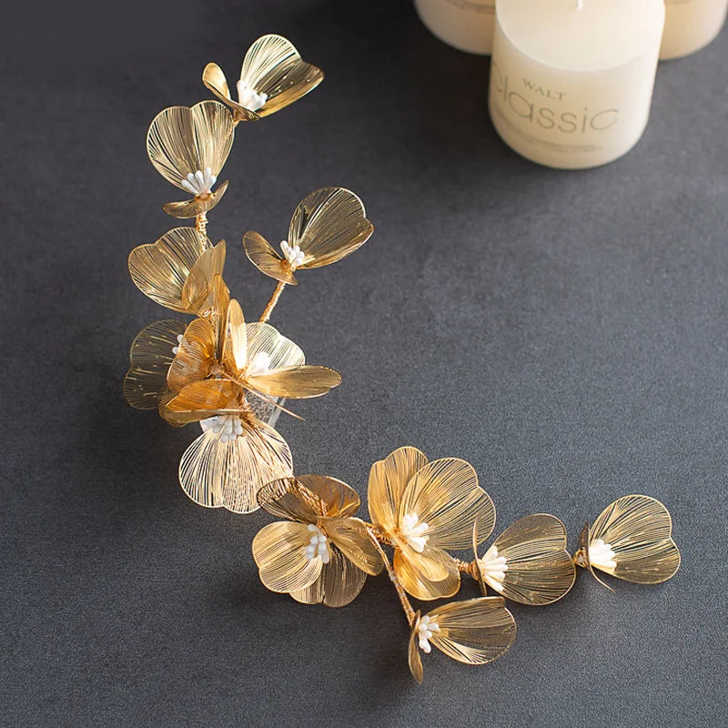 Elegant Alloy Flower Hair Combs for Bridal and Party Glamour