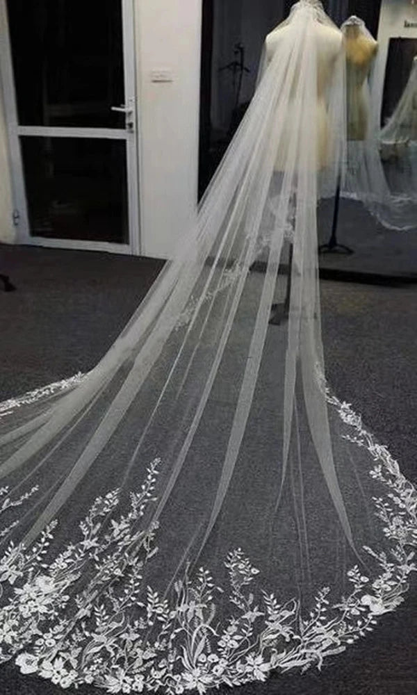 Exquisite 3-Meter Sequin Lace Bridal Cathedral Veil with Comb