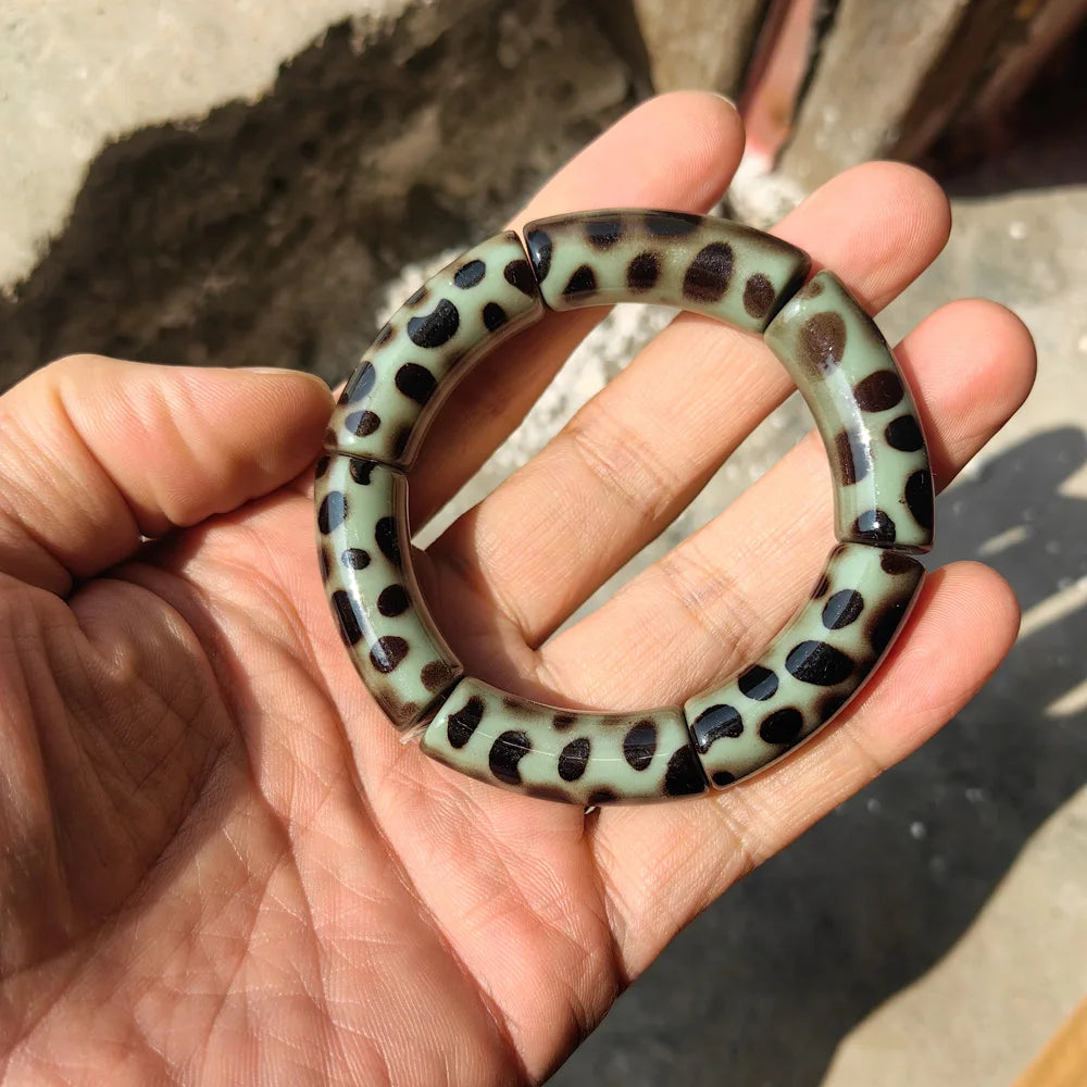 Vintage Leopard Print Acrylic Bamboo Stretch Bracelet for Women Fashion Jewelry 2025