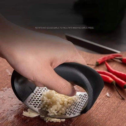 Stainless Steel Garlic Press Crusher Manual Mincer Tool for Effortless Garlic and Vegetable Chopping Kitchen Gadget