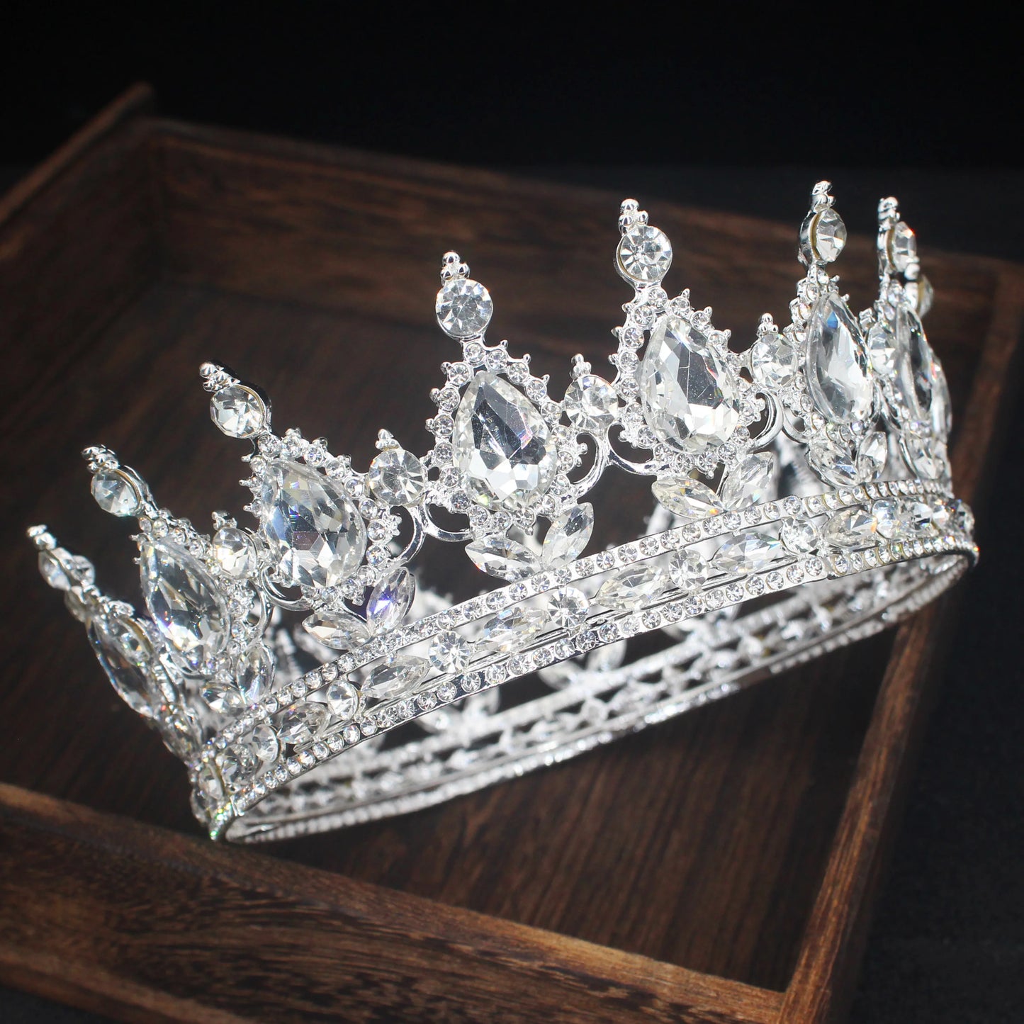 Elegant Crystal Tiara Crown Rhinestone Diadem for Weddings and Pageants