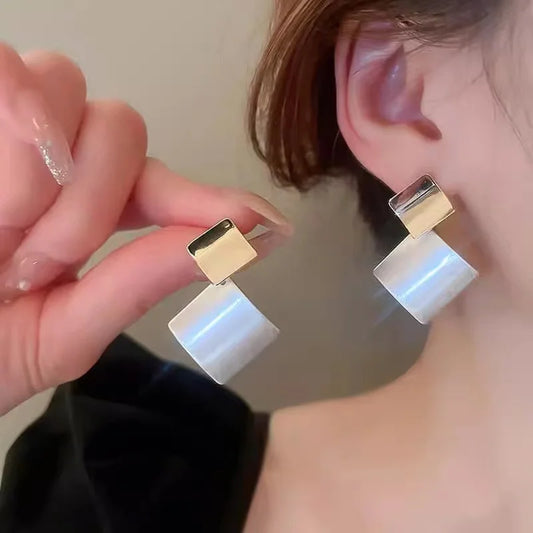 2025 New Vintage Metal Drop Earrings for Women in Geometric Style Fashion Jewelry