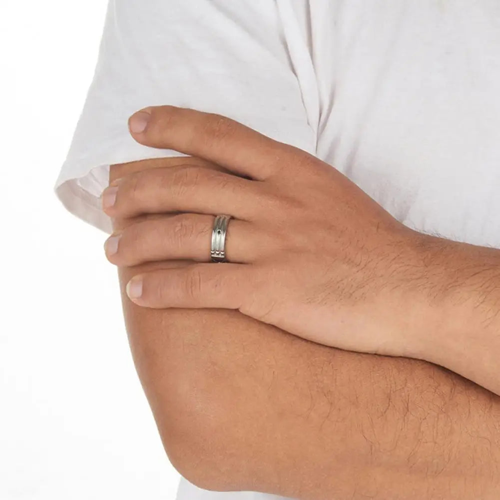 Classic Men's Engagement Ring with Bright Luster and Anti-Fade Design