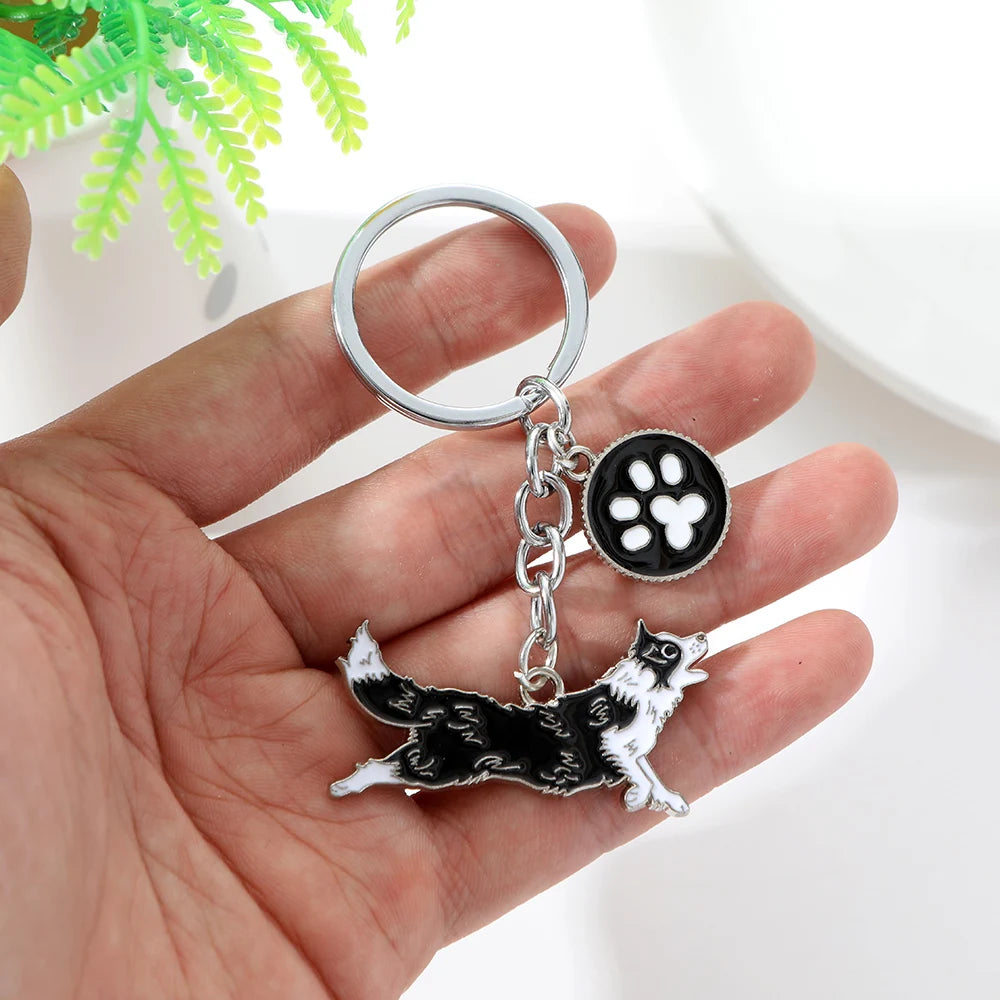 Alaska Husky Cartoon Dog Keychain for Pet Lovers - Cute Silver Zinc Alloy Accessory for Men and Women