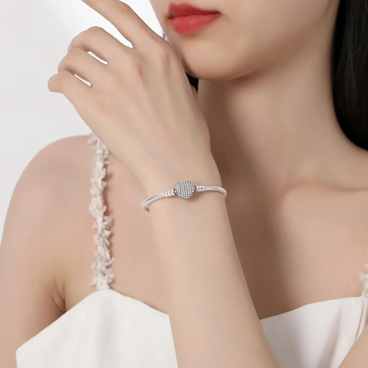 925 Sterling Silver Snake Chain Bracelet for Women with Butterfly Heart Clasp Luxury Zircon Bangle Gift Jewelry