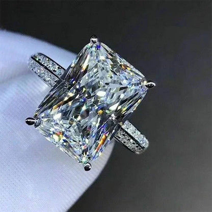 Luxury Big Square Crystal Stone Bridal Ring for Women – Stunning Wedding Engagement Party Jewelry and Perfect Anniversary Gift