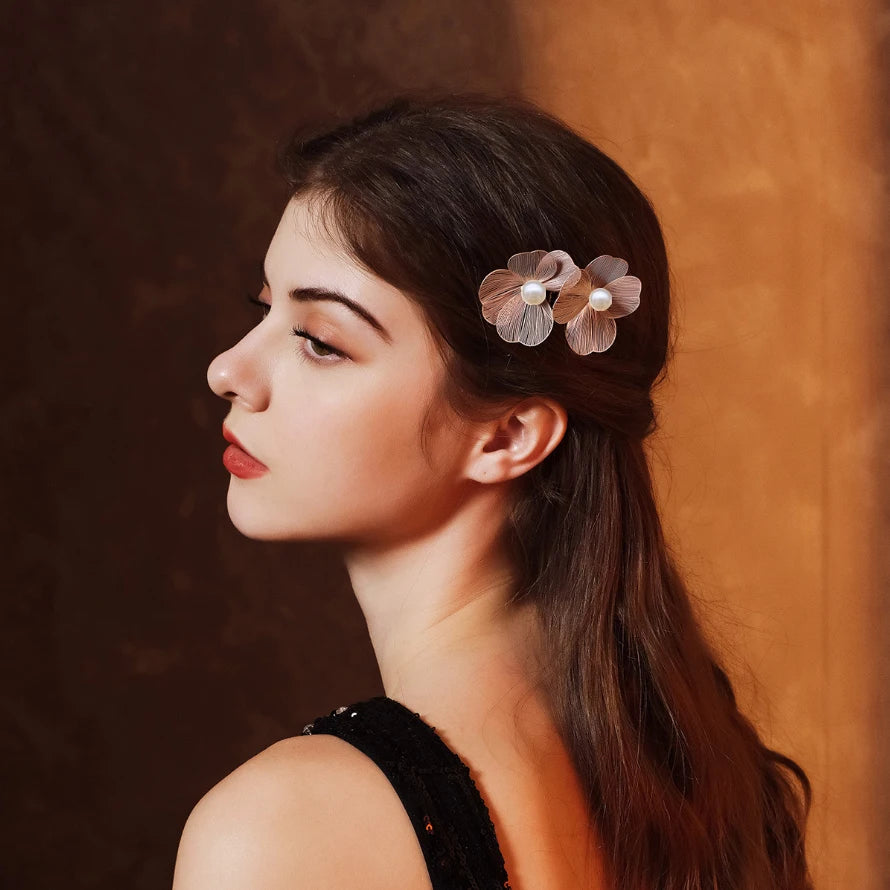 Bridal Bliss Flower Pearl Hair Comb Pins - 2PCS Wedding Accessories Comb Pin Gold
