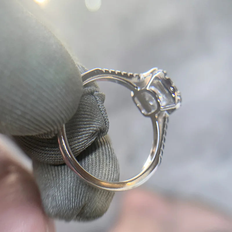 Luxury Clear CZ Heart Ring for Women in 925 Sterling Silver Fine Jewelry Perfect for Weddings and Engagements
