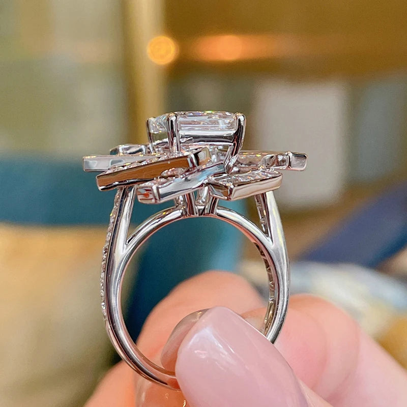 Huitan Irregular Shaped Women's Ring with Sparkling Cubic Zirconia for Hip Hop Party Fashion Accessories