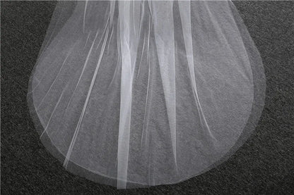 Elegant Two-Layer White Ivory Bridal Veil with Comb for Weddings