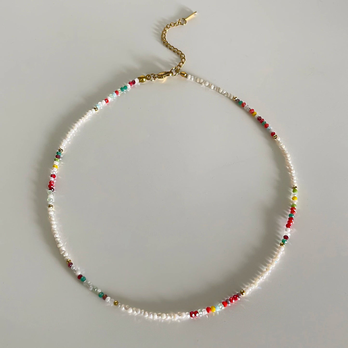 PerisBox Boho Colorful Acrylic Beaded Necklace with 18K Gold Plated Solid Fish Pendant Waterproof Stackable Jewelry for Women