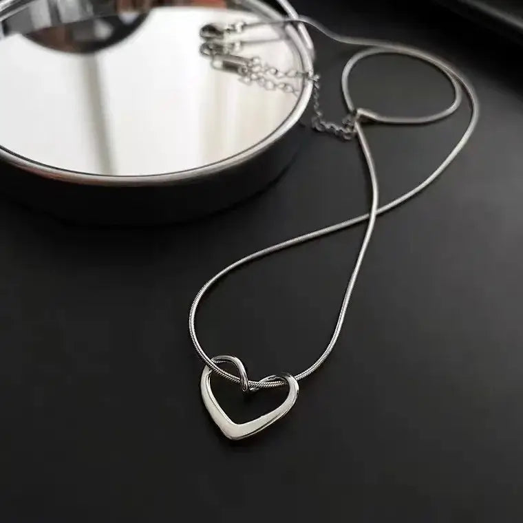 Korean Fashion Vintage Blue Crystal Pendant Necklace 05