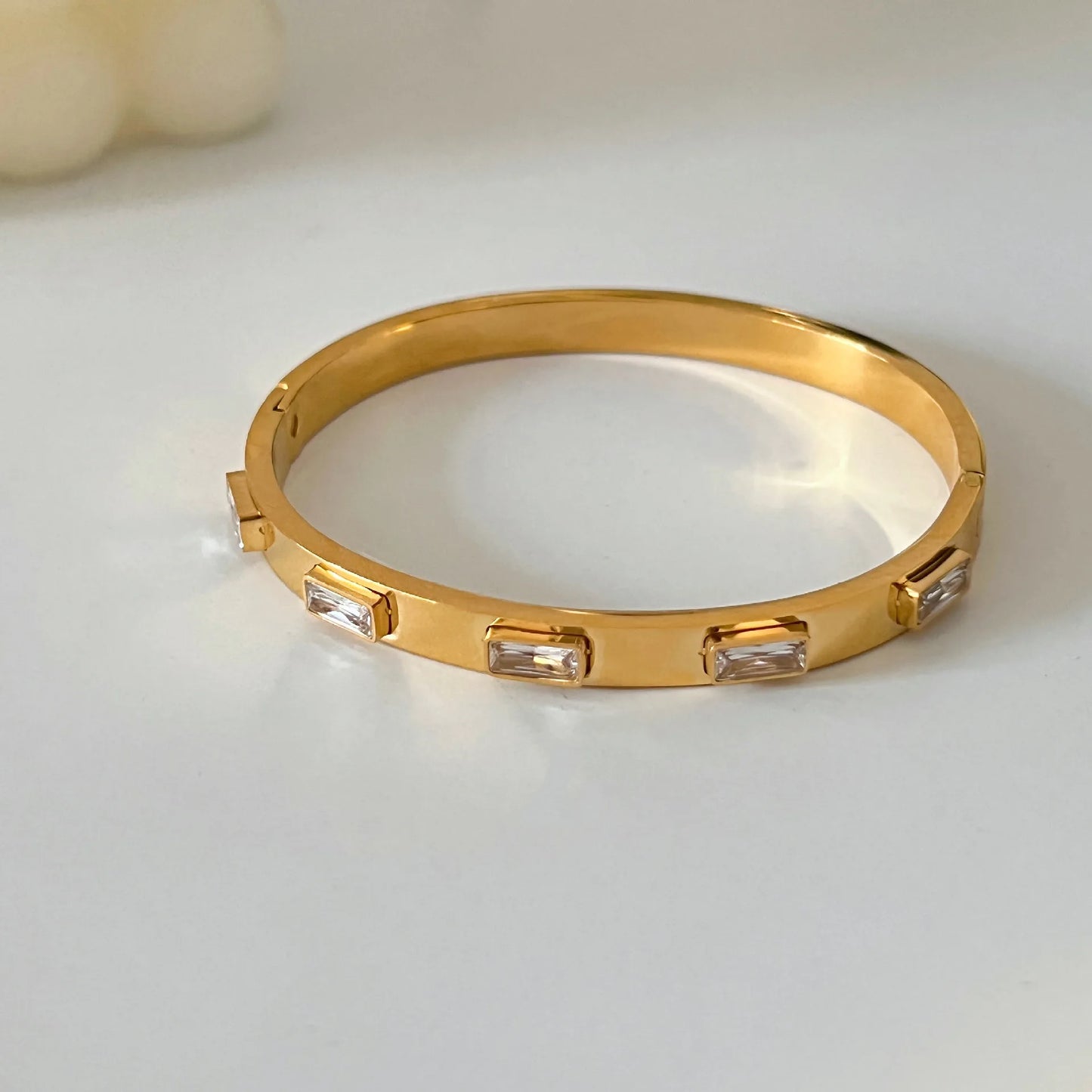 Elegant Green White Zircon Round Cuff Bangle Bracelets for Women