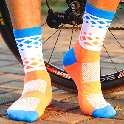 Breathable Anti Skid Mid Calf Sport Socks For Cycling