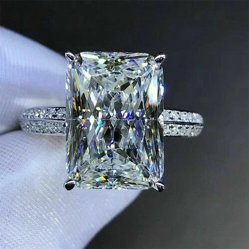 Luxury Big Square Crystal Stone Bridal Ring for Women – Stunning Wedding Engagement Party Jewelry and Perfect Anniversary Gift