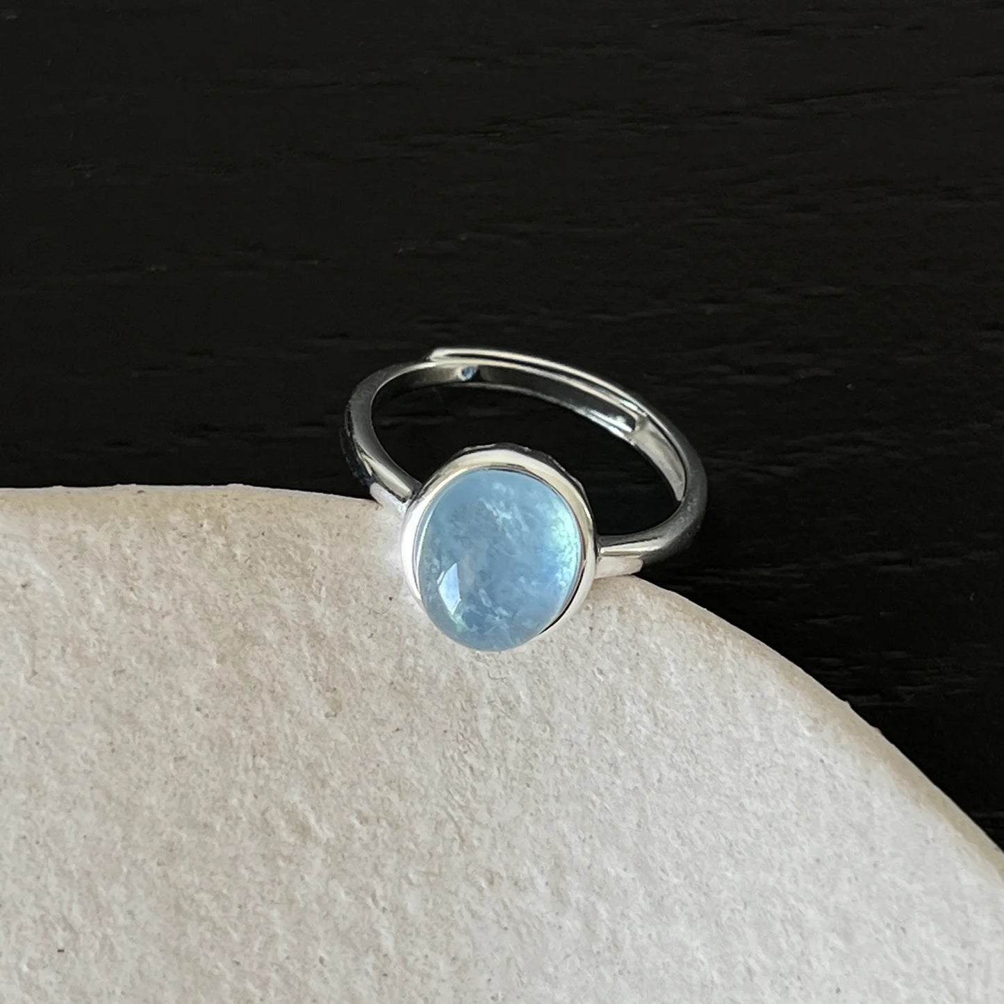 Hip Hop Blue Zircon Curved Matte Metal Ring for Women Retro Fashion Jewelry