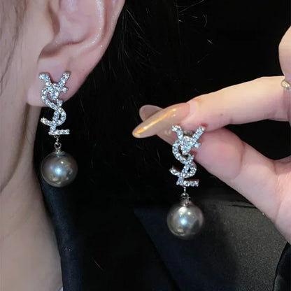 Vintage Glam Gold Matte Stud Earrings For Women Fashion Jewelry Gifts 2024