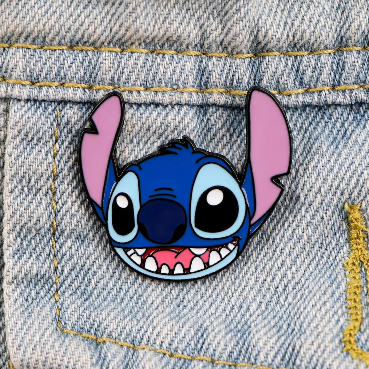 Cute Stitch Enamel Pin Cartoon Alien Brooch for Women Anime Jewelry Gift