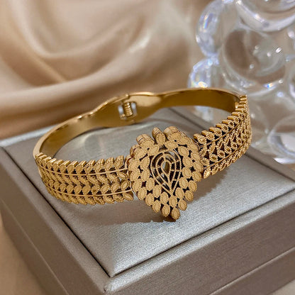 Vintage Stainless Steel Teardrop Leaf Cuff Bracelet for Women and Men