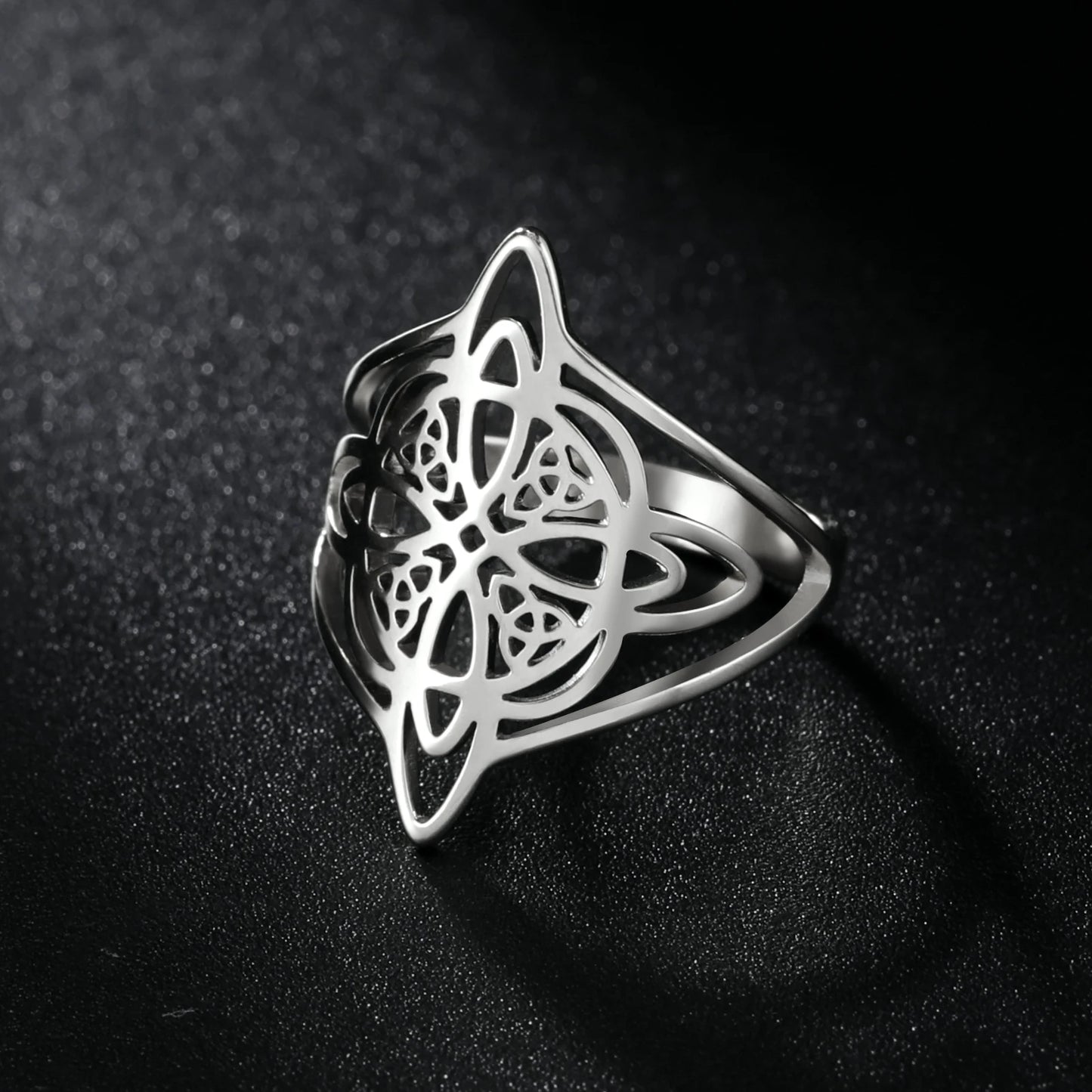 Skyrim Witchcraft Stainless Steel Witch Knot Ring Wicca Triquetra Celtic Amulet Protection Jewelry for Men and Women