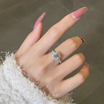 Luxury Clear CZ Heart Ring for Women in 925 Sterling Silver Fine Jewelry Perfect for Weddings and Engagements 1ct