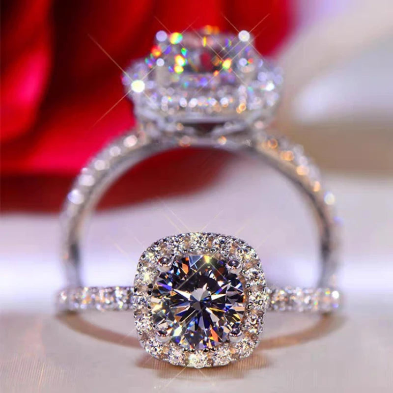 Luxury Clear CZ Heart Ring for Women in 925 Sterling Silver Fine Jewelry Perfect for Weddings and Engagements