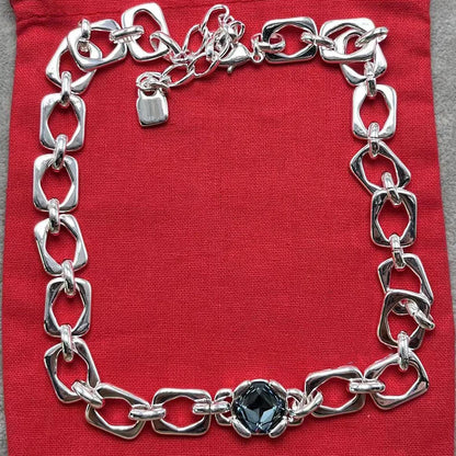 Elegant Spanish Luxury Necklace for Women - Lightweight Fashion Jewelry for Parties and Exquisite Gifts