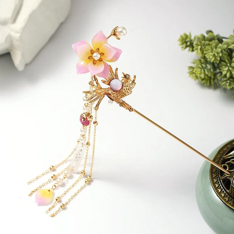 Vintage Chinese Flower Hairpin Elegant Hanfu Hair Stick for Women