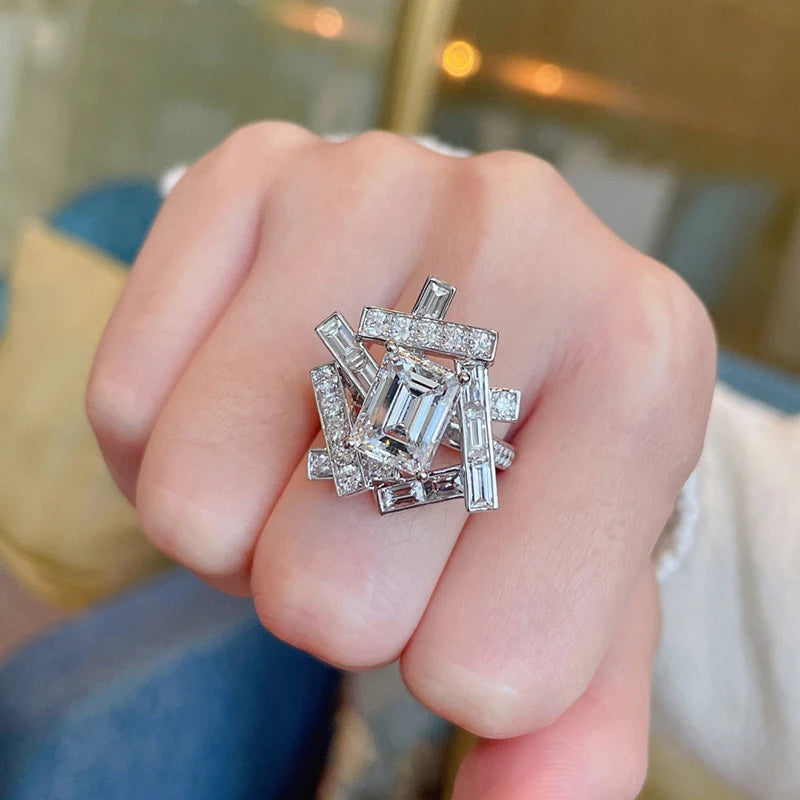 Huitan Irregular Shaped Women's Ring with Sparkling Cubic Zirconia for Hip Hop Party Fashion Accessories