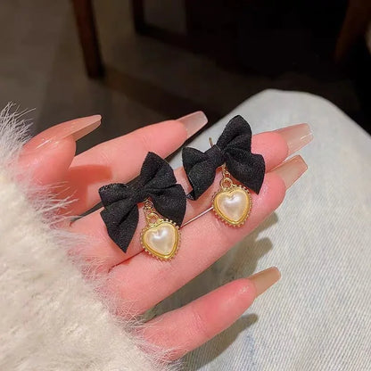 Autumn Charm Black Bowknot Pearl Heart Pendant Earrings for Women Vintage Fashion