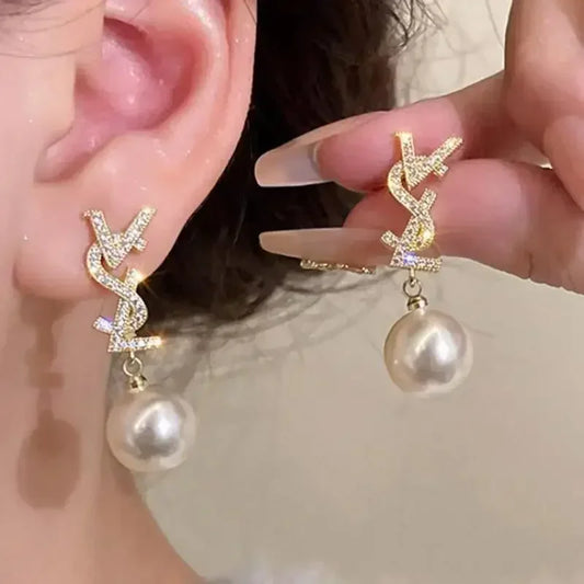 Vintage Glam Gold Matte Stud Earrings For Women Fashion Jewelry Gifts 2024