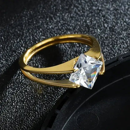 MeMolissa Luxury Clear Stone Crystal Wedding Rings Gold Plated Stainless Steel Jewelry 39R1-GS