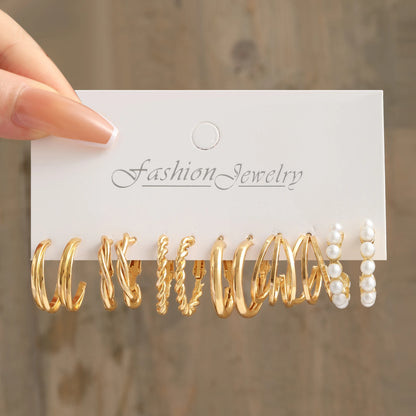Heart Pearl Butterfly Dangle Earrings - Elegant Gold Hoop Jewelry for Women 5598601