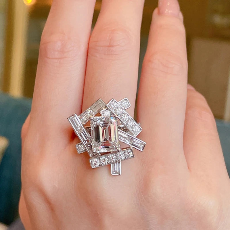 Huitan Irregular Shaped Women's Ring with Sparkling Cubic Zirconia for Hip Hop Party Fashion Accessories