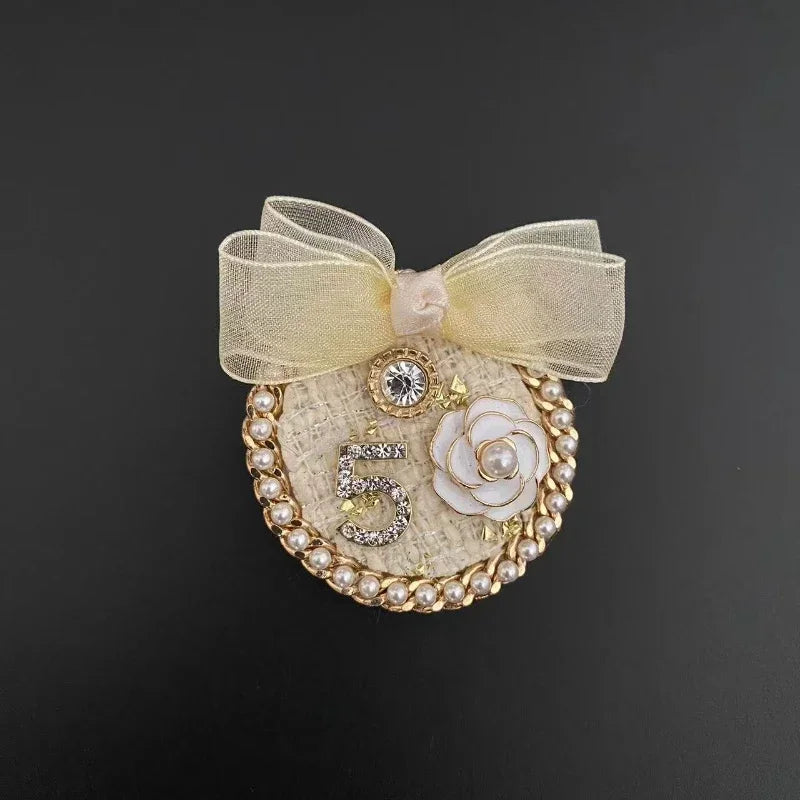 Elegant Korean Rhinestone Pearl Bow Brooches for Women Fashion Jewelry Lapel Pins
