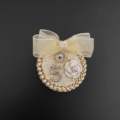 Elegant Korean Rhinestone Pearl Bow Brooches for Women Fashion Jewelry Lapel Pins
