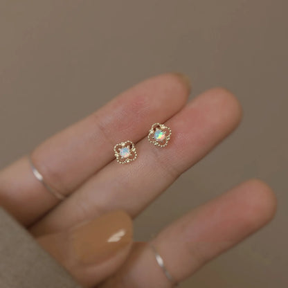 Elegant 925 Silver Needle Minimalist Round Cubic Zirconia Stud Earrings for Women