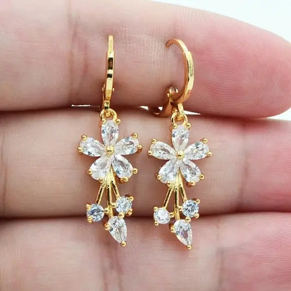 Classic Trend Earrings Gold Color Filled Zircon Dangle Jewelry E797-1