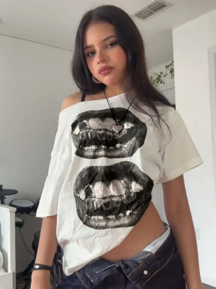 Bold Lip Print T Shirt for Women Loose Fit American Street