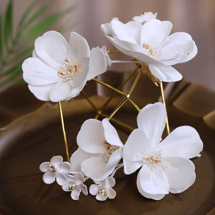 Romantic Handmade Flower Hairpins for Bridal Headdress and Wedding Hairwear