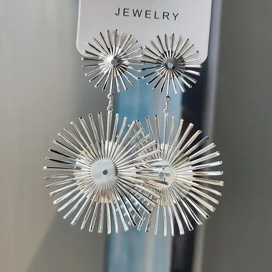 Exaggerated Geometric Metal Sunflower Pendant Earrings for Women